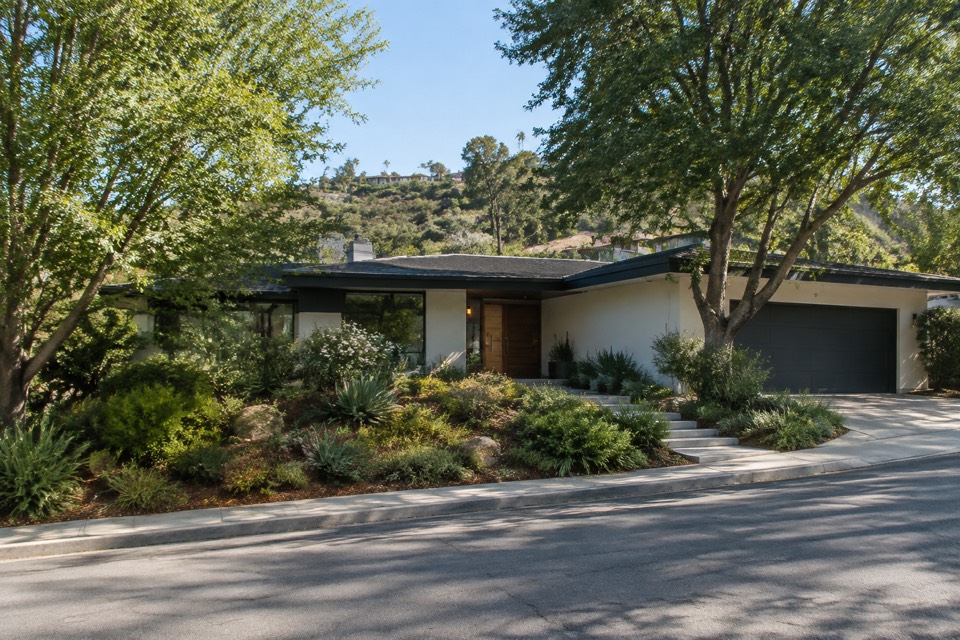 10969 Alta View Dr, Studio City