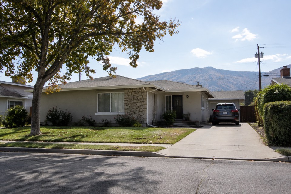 1113 San Fernando Road, San Fernando
