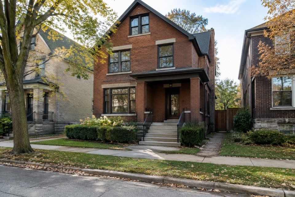 1815 W Cuyler Ave, Chicago