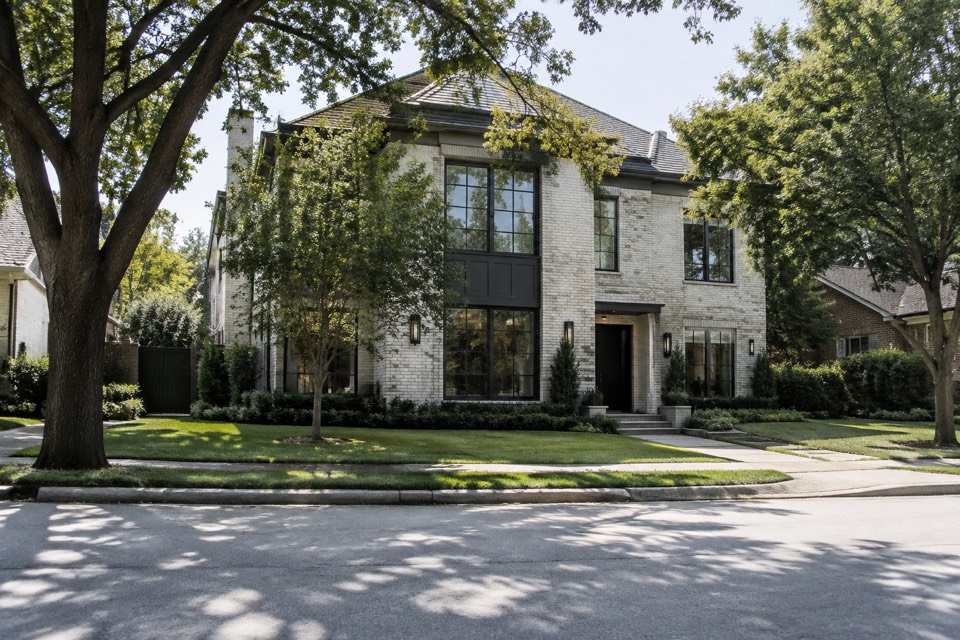 2001 Bryan St, Dallas