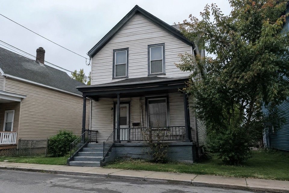 215 5th Street, Braddock