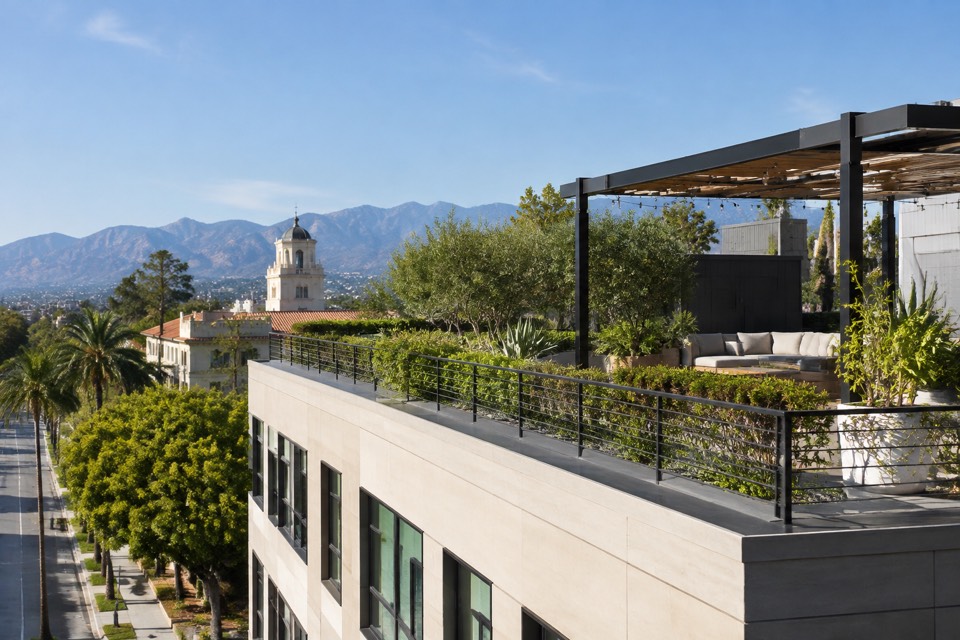 215 South Madison Ave rooftop, Pasadena