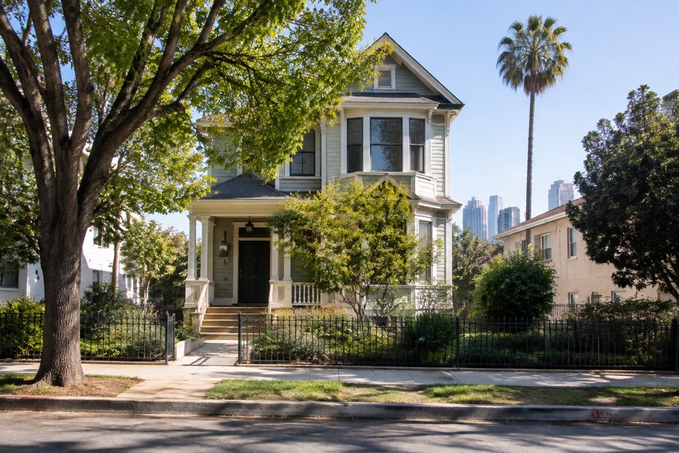 303 S Union Avenue, Los Angeles