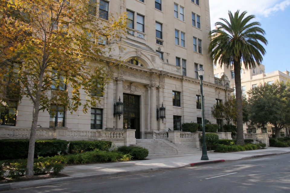 350 South Grand Avenue, Pasadena