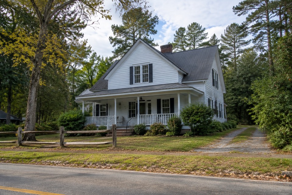 405 Canetuck Road (Perron house exterior), Currie