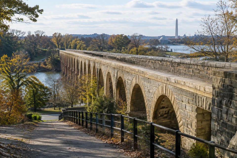 Alexandria Aqueduct Footbridge, Washington