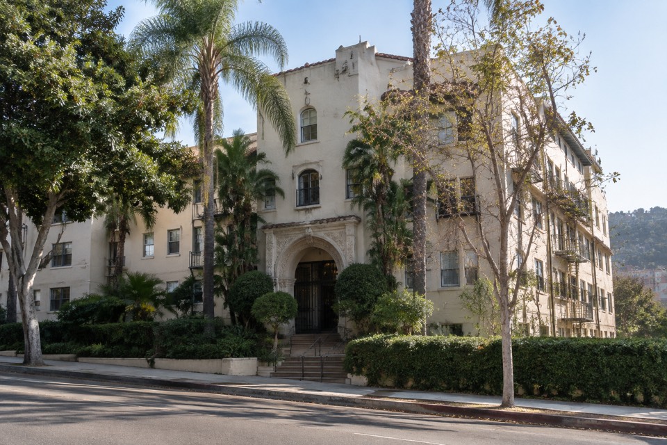 Alto Nido Apartments (Chateau Alto Nido), Los Angeles