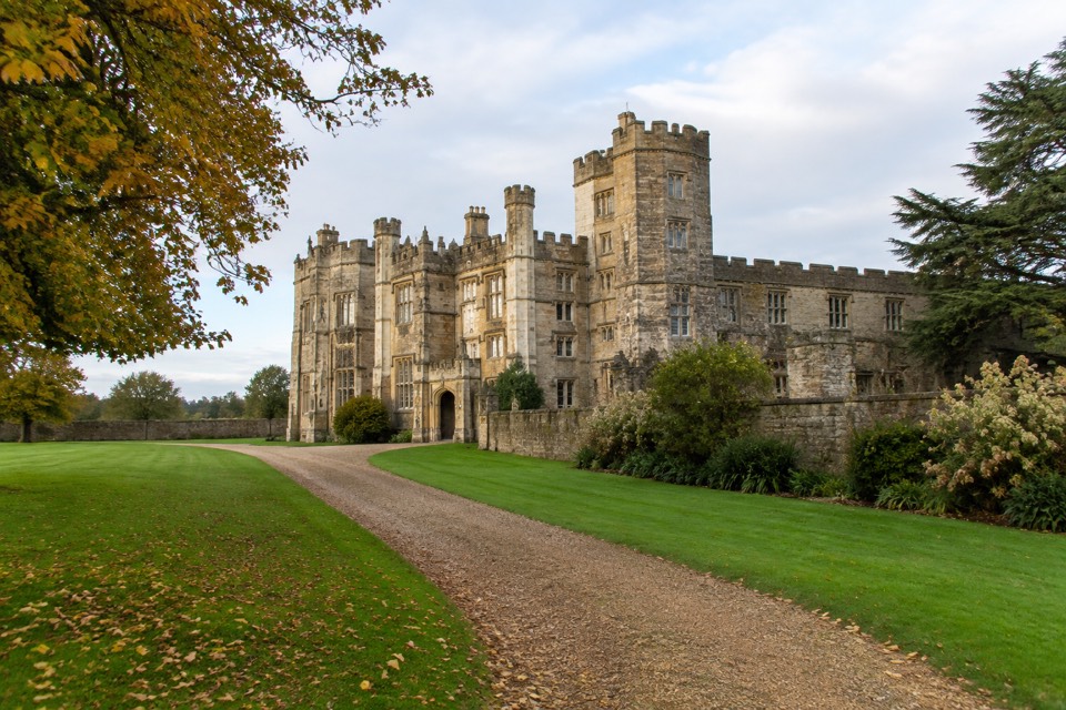 Broughton Castle, Broughton