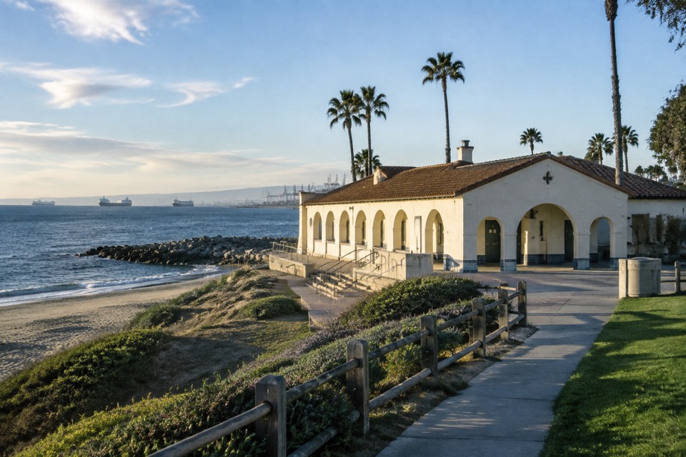 Cabrillo Beach Bathhouse, San Pedro