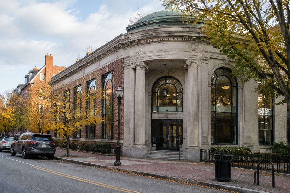 Cambridge Savings Bank, Cambridge