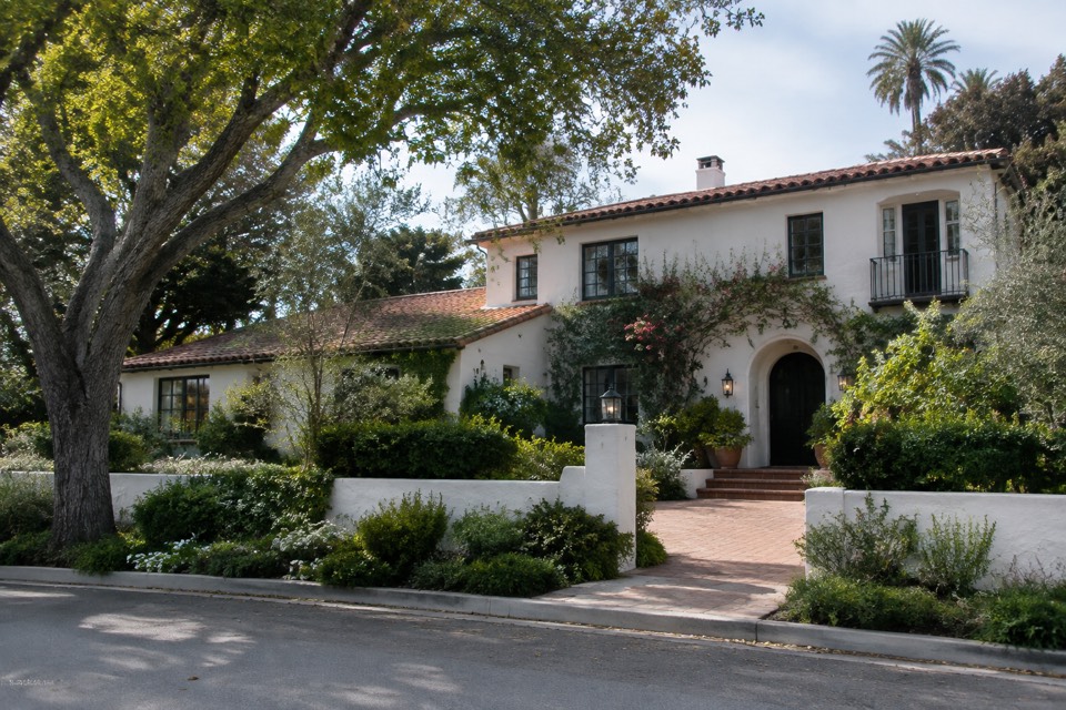 Casa Bienvenida / 656 Park Lane, Montecito