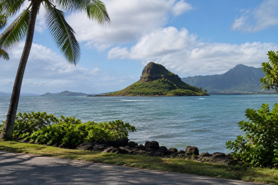 Coconut Island (Moku o Loe), Kaneohe Bay