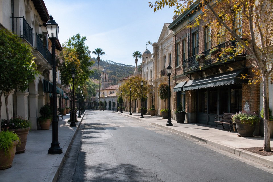 Colonial Street, Universal City