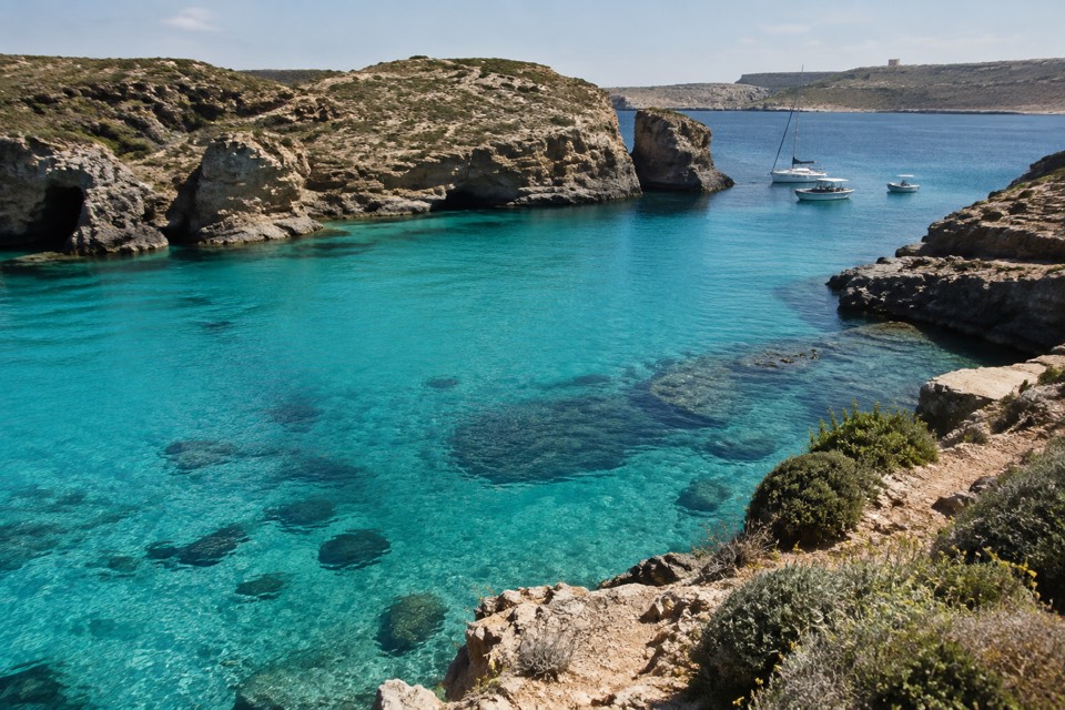 Crystal Lagoon, Comino, Comino