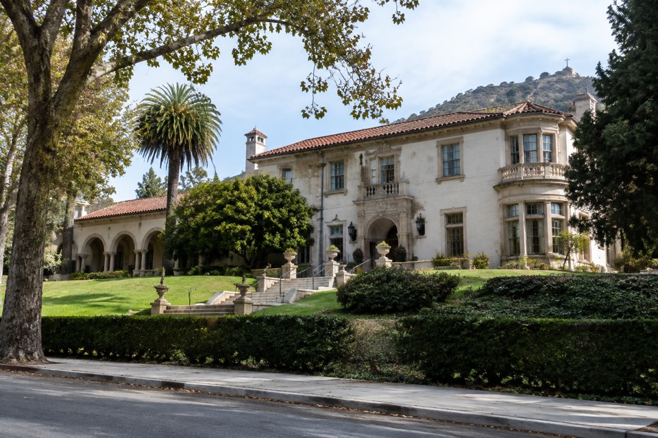 Doheny Mansion, Mount St. Mary's College, Los Angeles