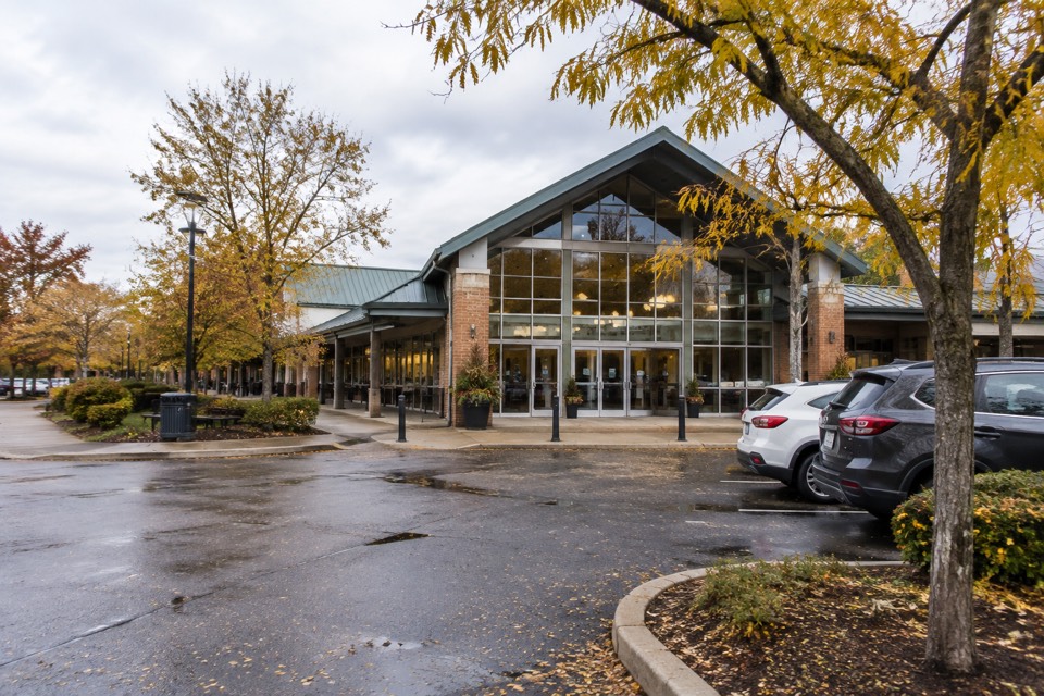 Grand Food Center, Winnetka