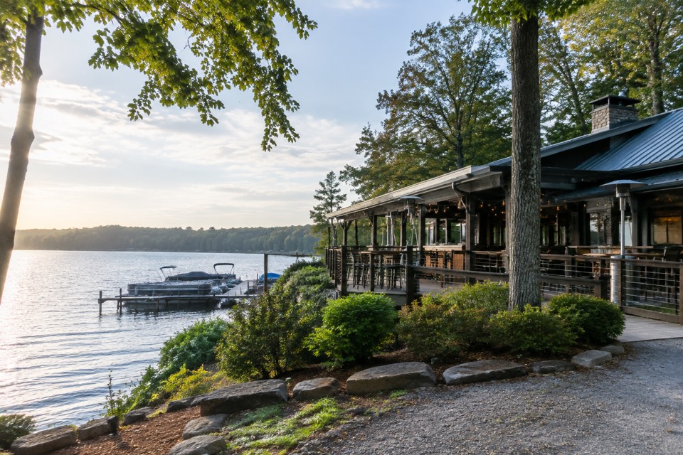 JD's on the Lake (former Blue Cat Lodge site), Canton