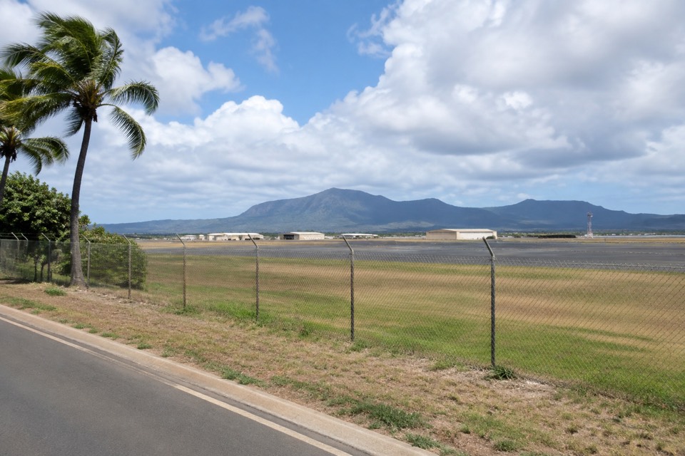 Kalaeloa Airport, Kapolei