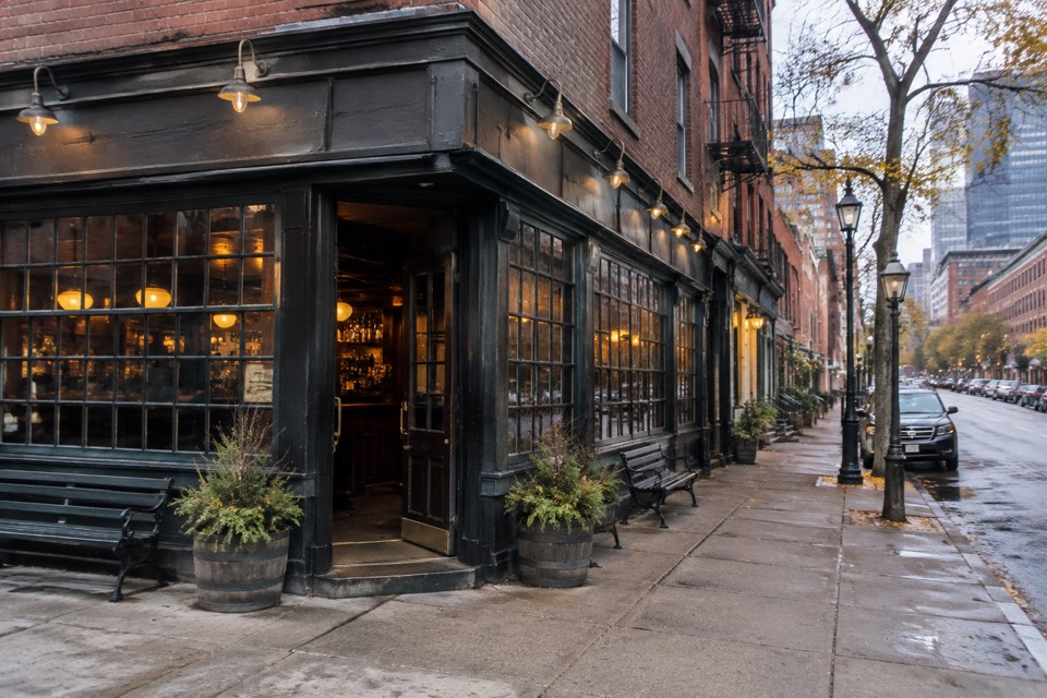L Street Tavern (Woody's), Boston