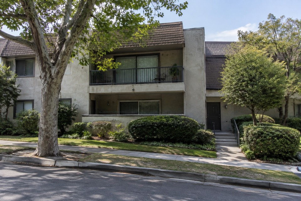 Michael Scott's condo, Reseda
