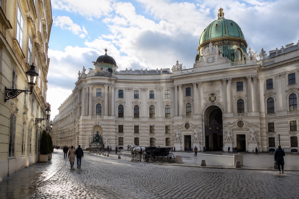 Michaelerplatz, Vienna