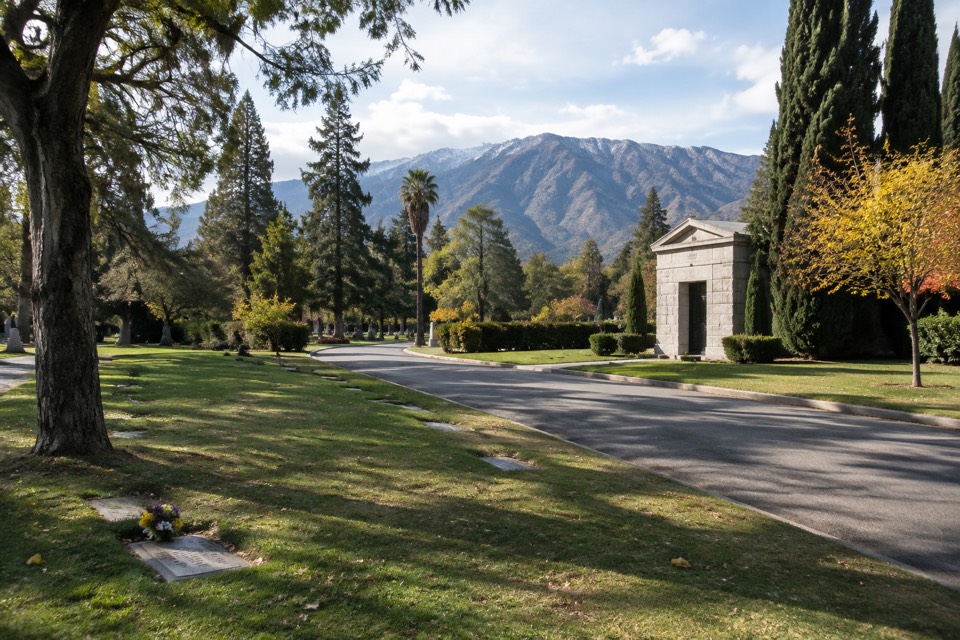 Mountain View Mortuary and Cemetery, Altadena
