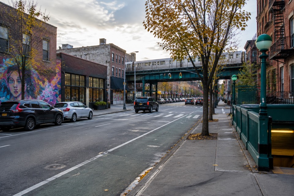 Myrtle Avenue & Broadway, New York City