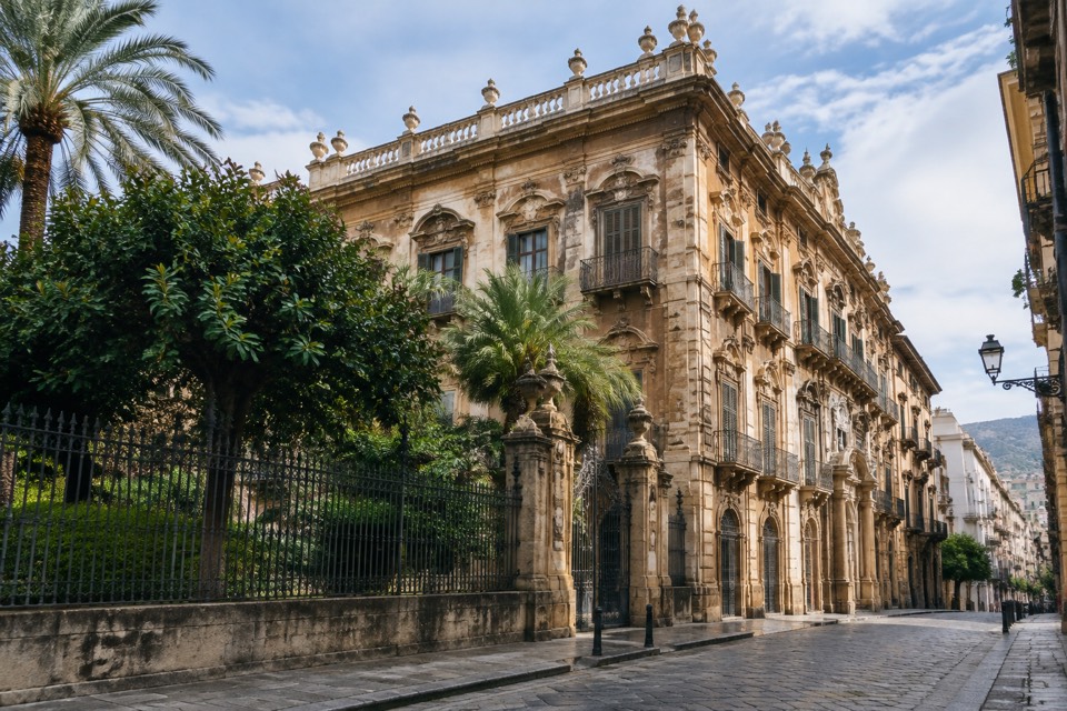 Palazzo Valguarnera Gangi, Palermo
