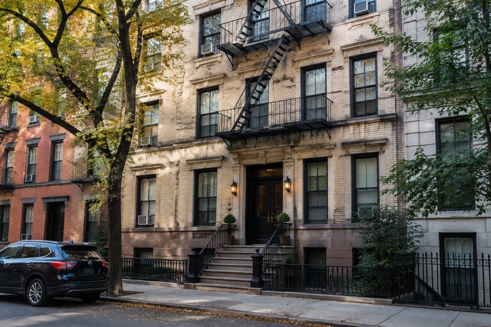 Phoebe's Apartment Building, New York