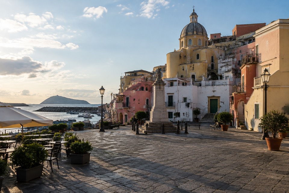 Piazza dei Martiri, Procida