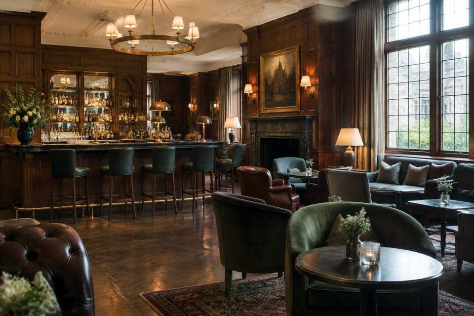 Randolph Hotel (Morse Bar), Oxford