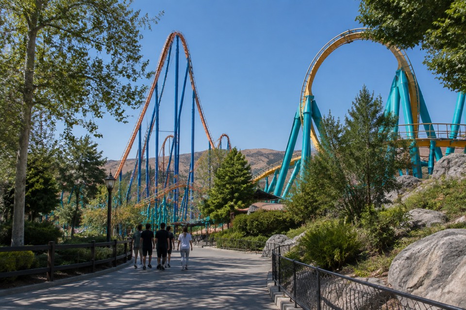 Six Flags Magic Mountain, Valencia