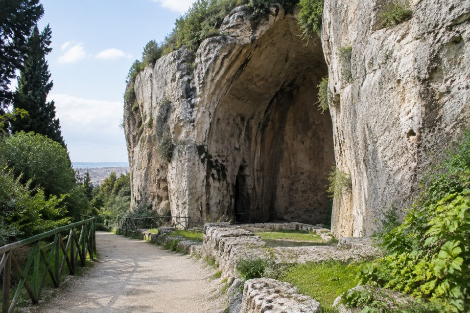 Syracuse Ear of Dionysus, Syracuse