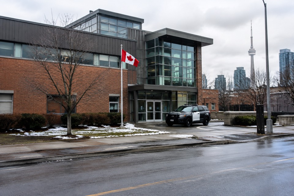 Toronto Police Service 51 Division, Toronto