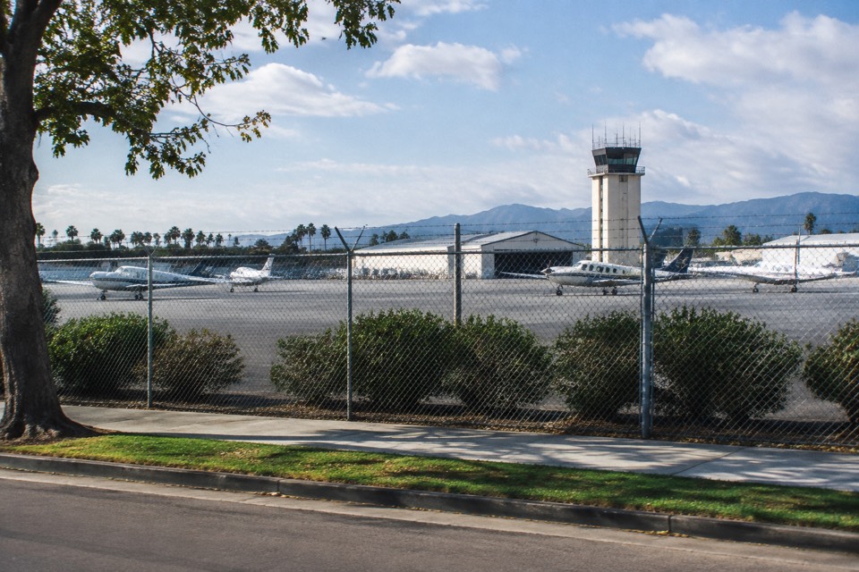 Van Nuys Airport (Metropolitan Airport), Los Angeles