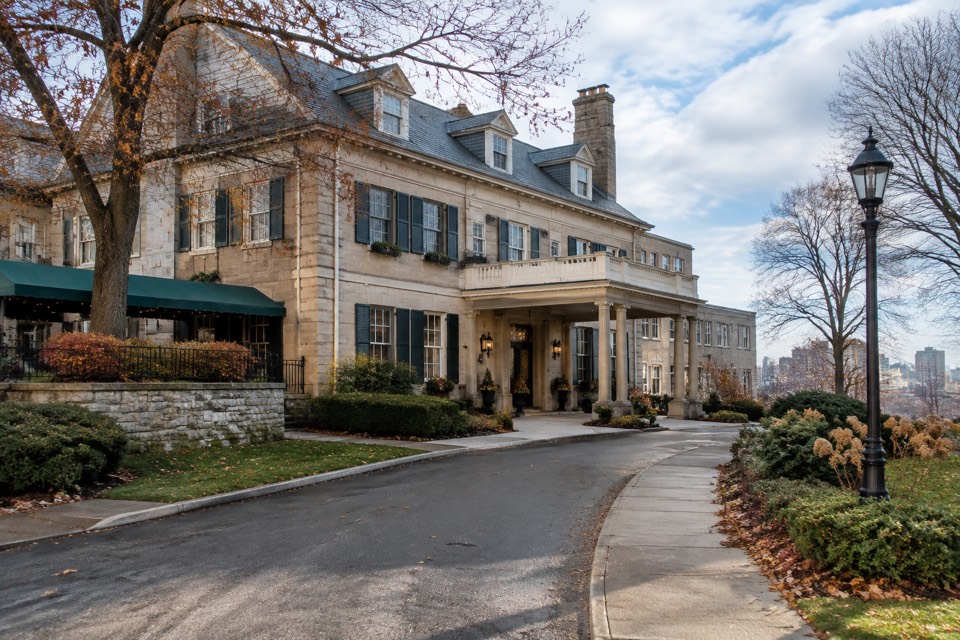 Vernon Manor Hotel, Cincinnati