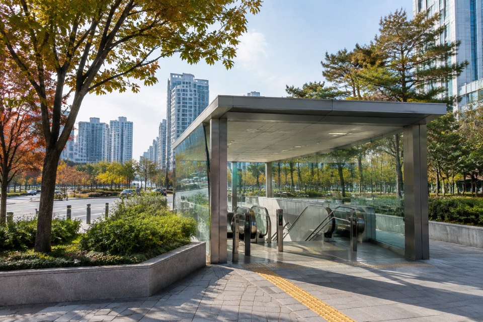 Yangjae Citizen's Forest Station, Seoul
